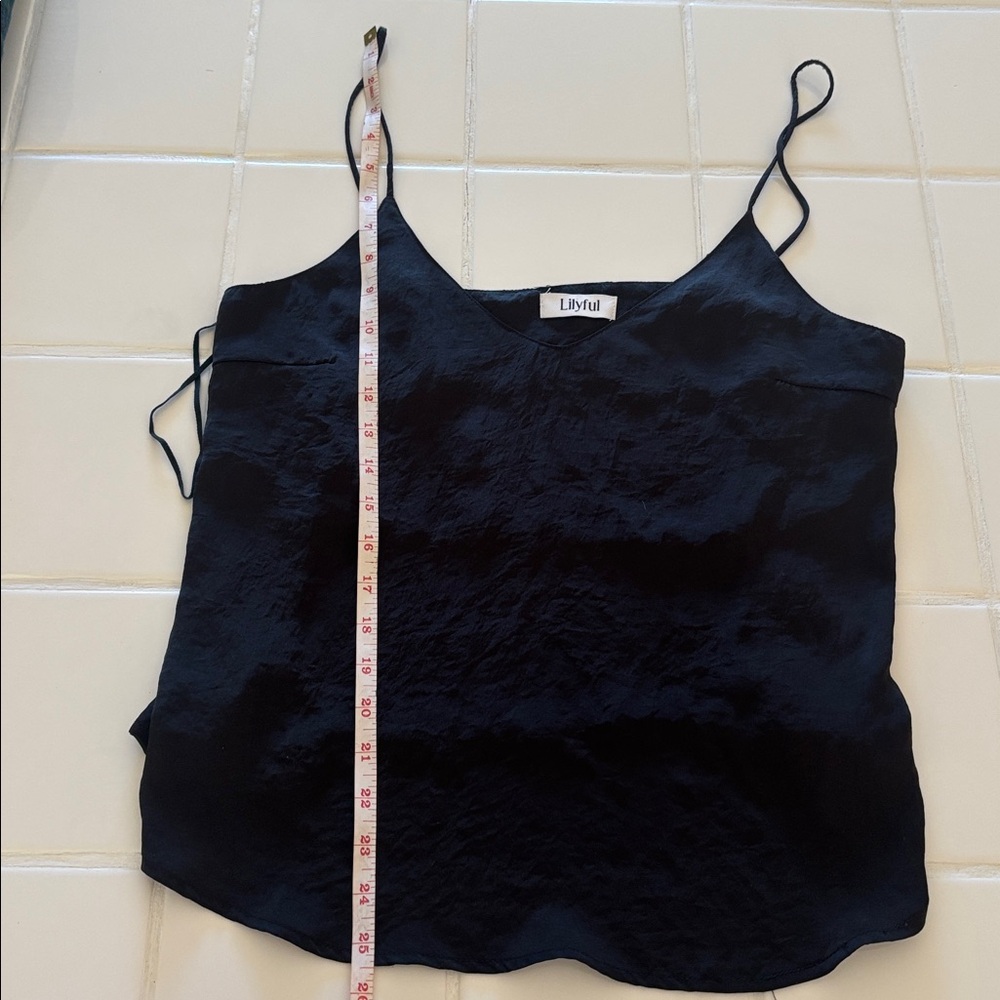 Black Cami Tank Top Women’s M Minimalist Chic Silky Feel Dressy Basic - Picture 6 of 6